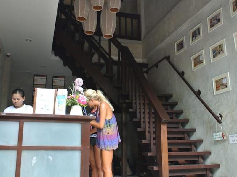 Ban'S Avenue Guesthouse Тау Экстерьер фото