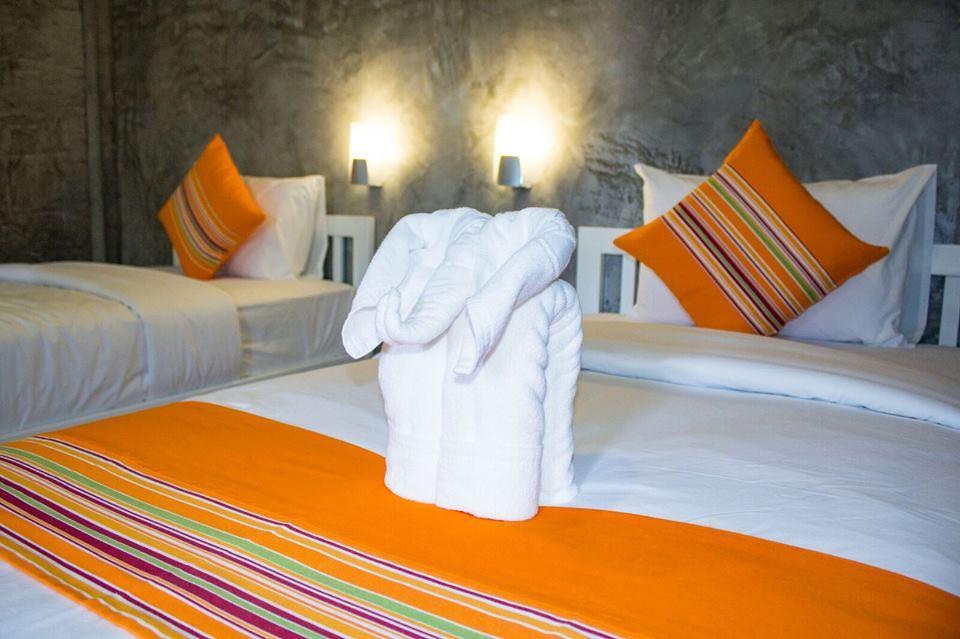 Ban'S Avenue Guesthouse Тау Экстерьер фото