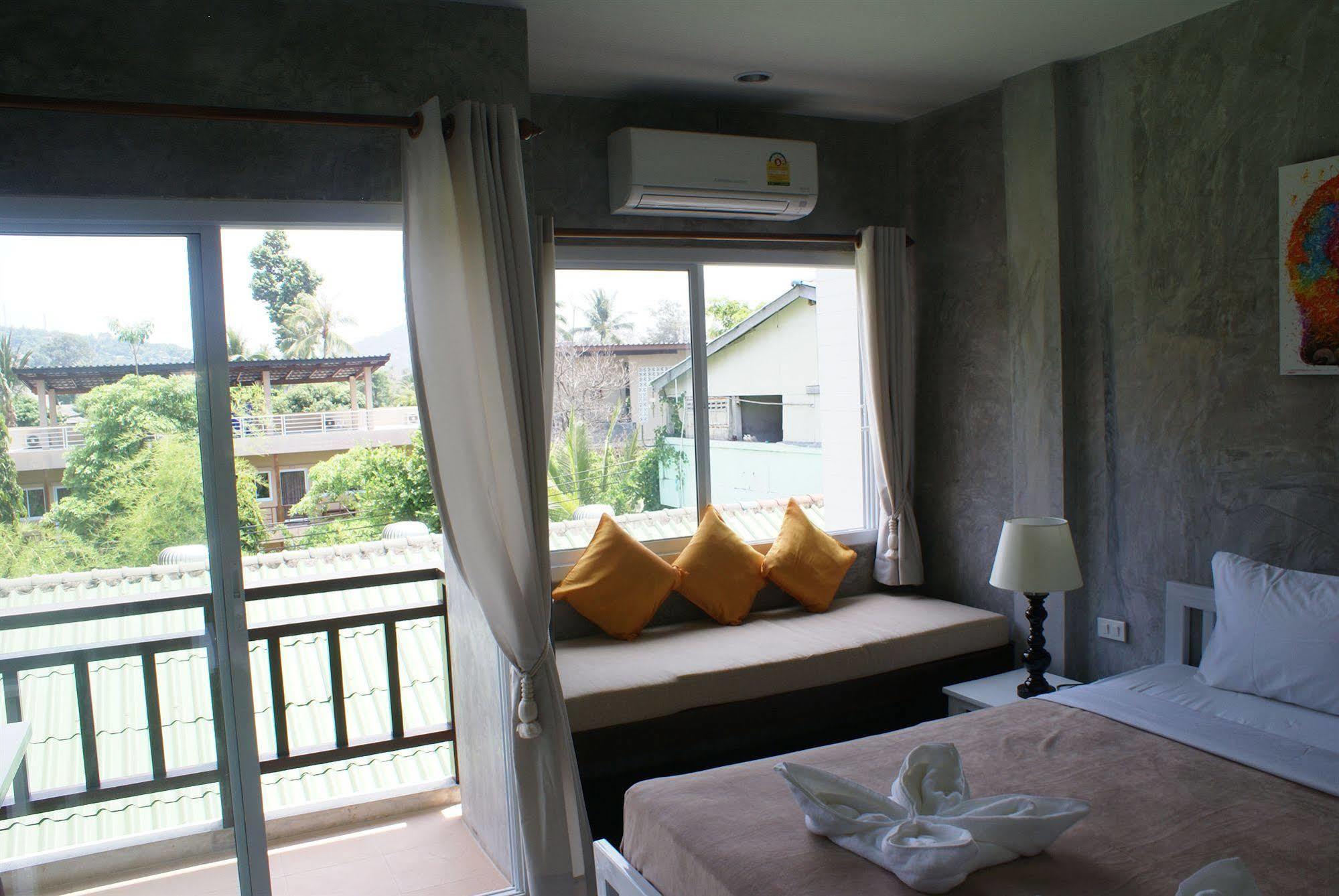 Ban'S Avenue Guesthouse Тау Экстерьер фото
