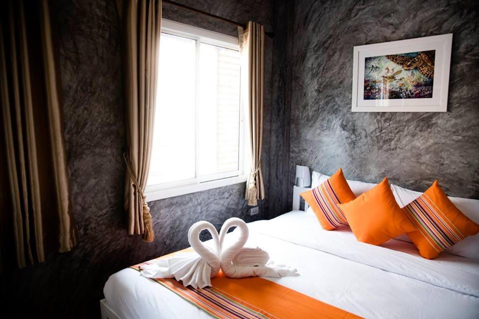 Ban'S Avenue Guesthouse Тау Экстерьер фото