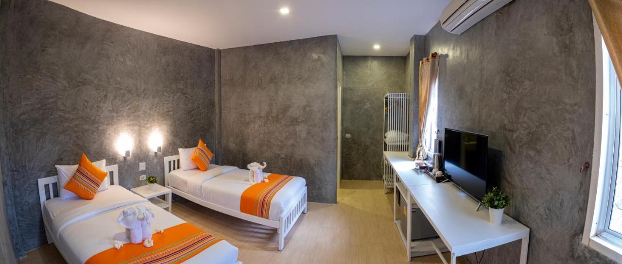 Ban'S Avenue Guesthouse Тау Экстерьер фото