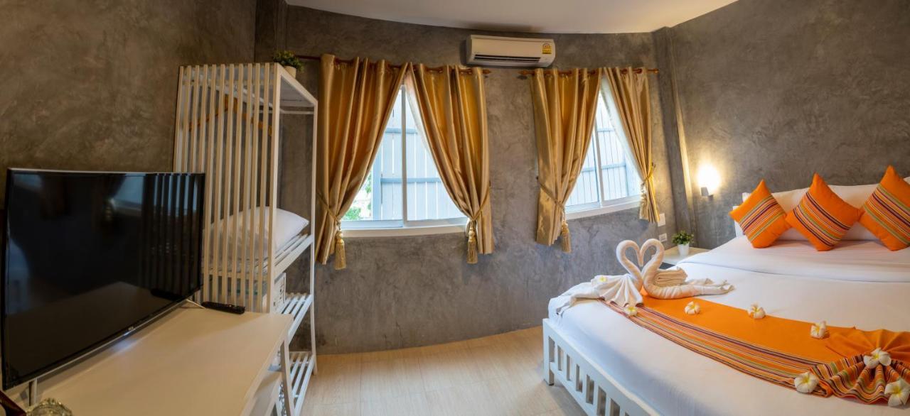 Ban'S Avenue Guesthouse Тау Экстерьер фото