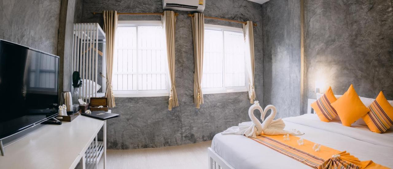 Ban'S Avenue Guesthouse Тау Экстерьер фото